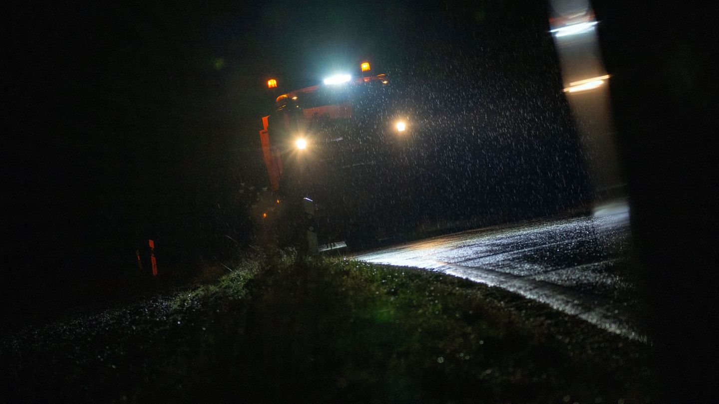 Glatteis: Winterwetter sorgt für Glättechaos im Südwesten image d515d9e1 f3bd 4b2f aeca 4230c992afcf.png