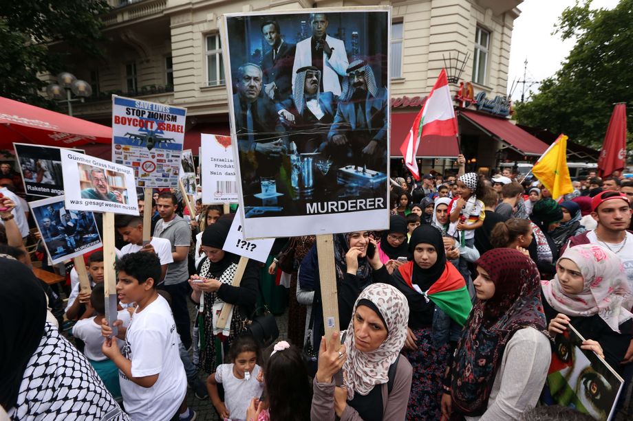 Berlin Anti-Israel Demonstration Sparks Controversy and Debate image 27952210 36c5 4774 8d2e adc3f33767c0.png