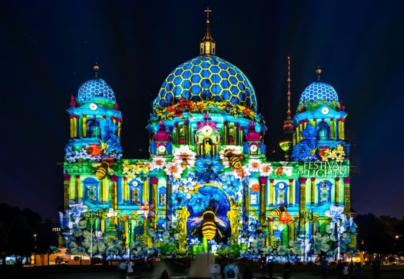 Unveiling Berlin's Cultural Festivals: Events You Shouldn't Miss image d1dcb60b 2390 4198 8d61 3061b02cfdba.png