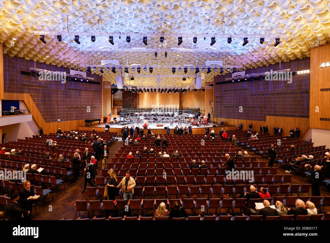 Beethovenhalle Bonn: Wiedereröffnung nach Renovierung image e60052e4 1d4e 45c6 8ee0 81c2a6eac150.png