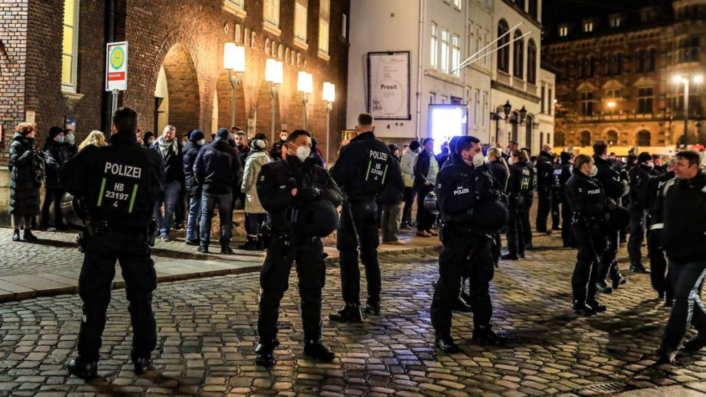 Bremer Verfassungsschutz: Farbattacke und politische Reaktionen image 10842418 eb3a 4093 9121 58b533d8255c.png