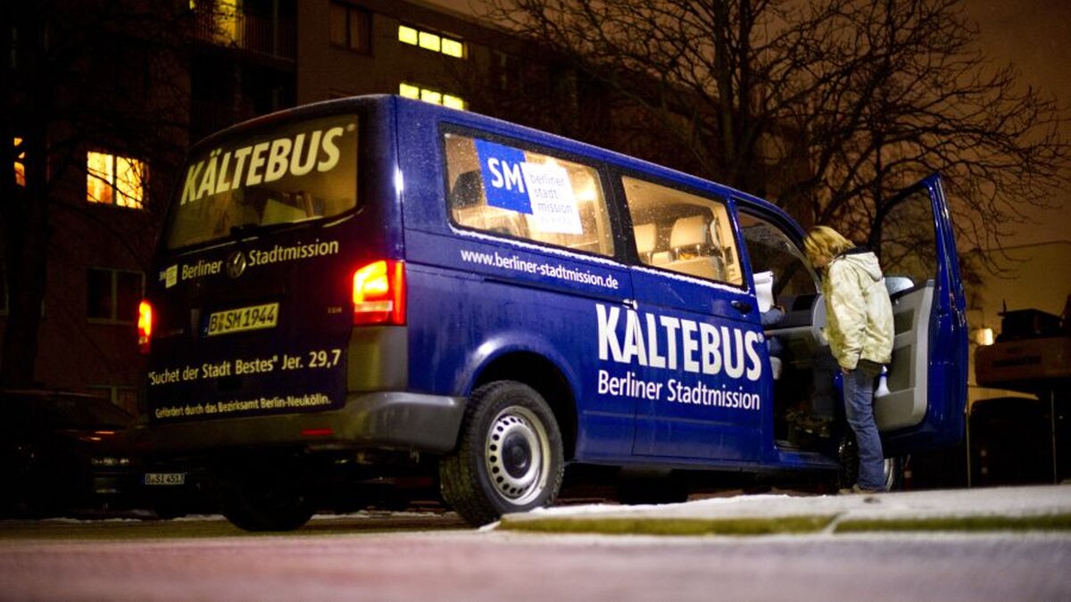 Brandanschläge auf Kältebusse - Was steckt dahinter? image 21f6c784 76e1 42ee 9b59 b91fa5df3b94.png