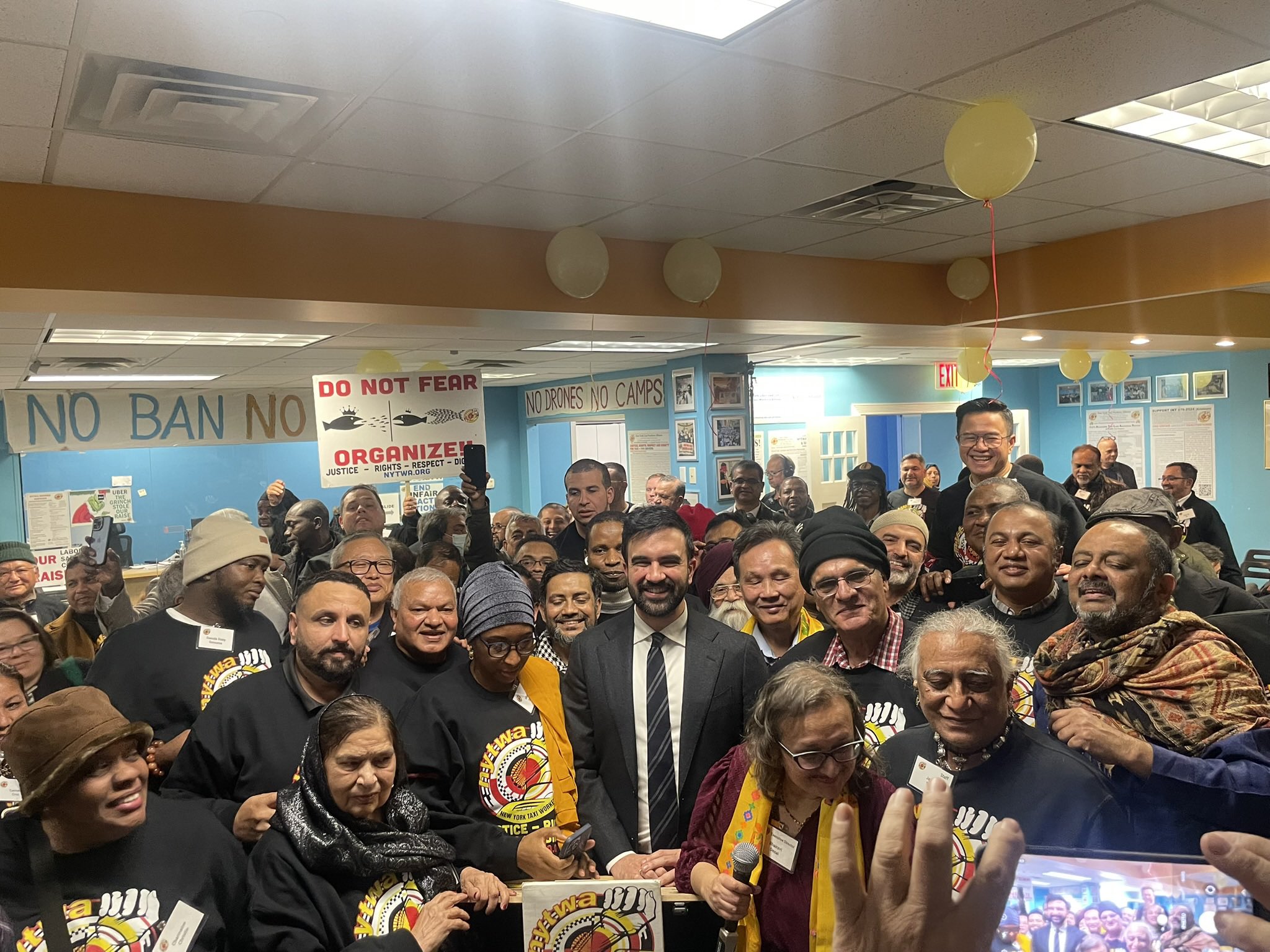 Zohran Mamdani Sworn In as New York's First Muslim Mayor image 28b214ad 35fc 4320 ab10 4405c9c62be0.png