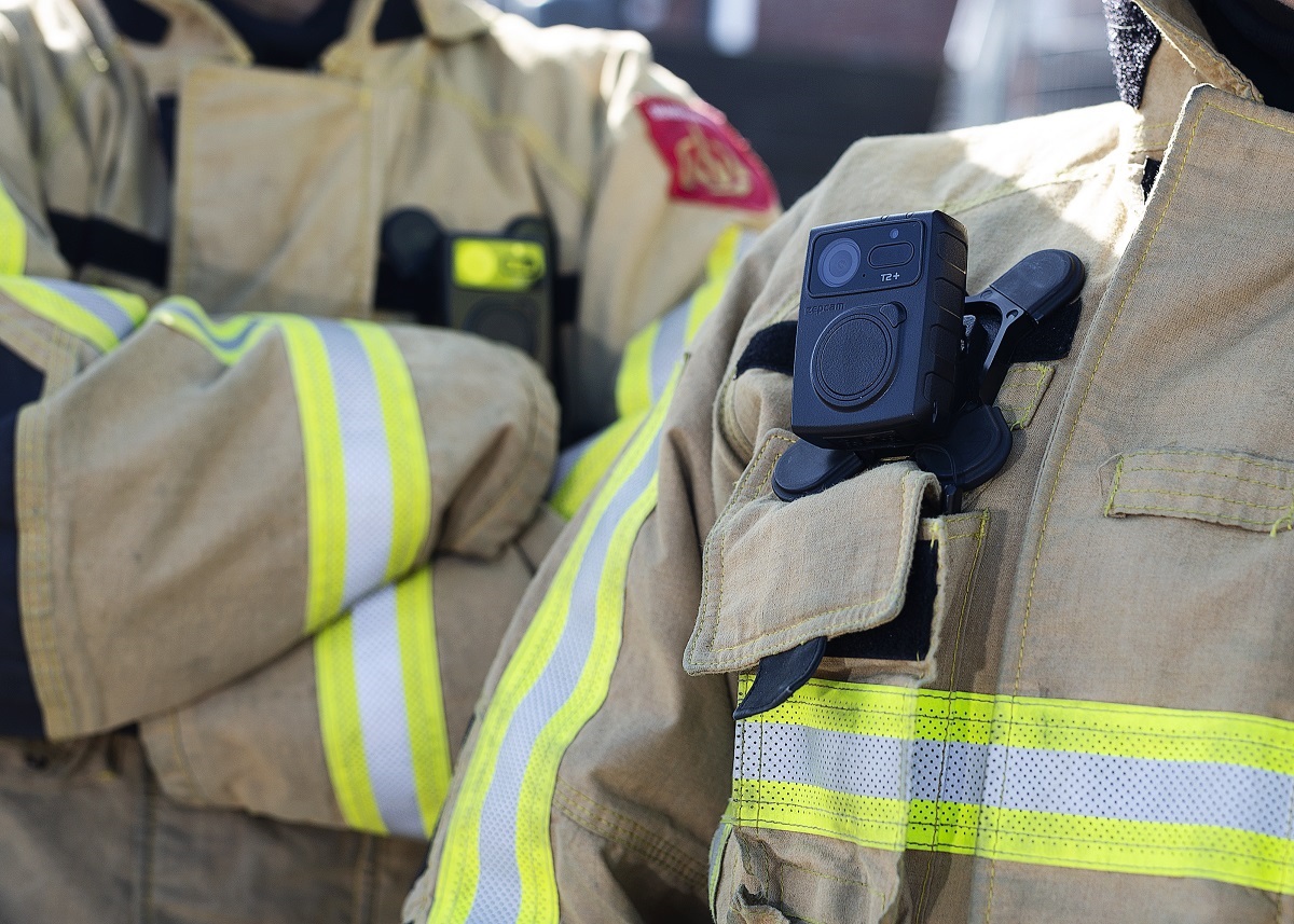 Firefighters Bodycams: A New Era in Berlin's Safety image 6696cc0d 2906 48d5 9d06 eca3bd24abe2.png