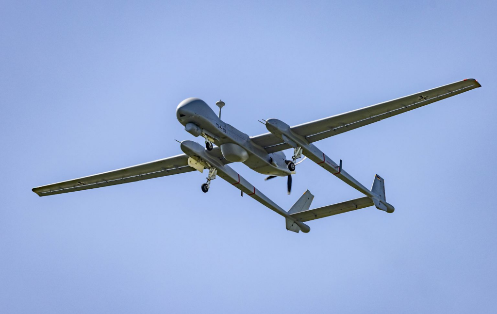 Kampfdrohnen Bundeswehr: Überraschende Entscheidungen stehen bevor image 9b235f52 7875 4df7 9a73 213995b6edb7.png