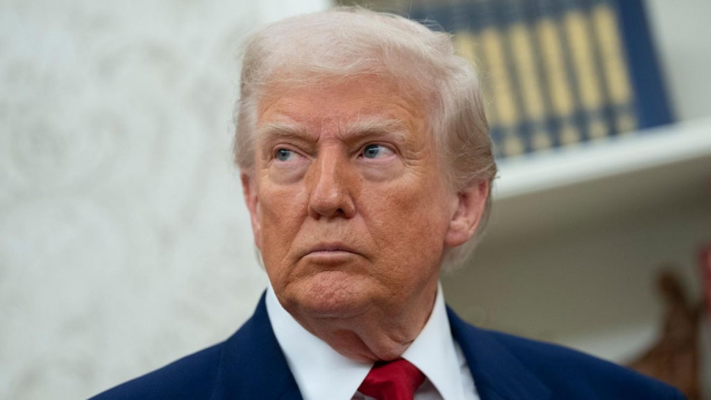 Trump Aufenthaltsrecht Migranten: Gericht stoppt geplante Änderungen image b3efd3cc a50a 4cea 8f3e 31ce6831a047.png