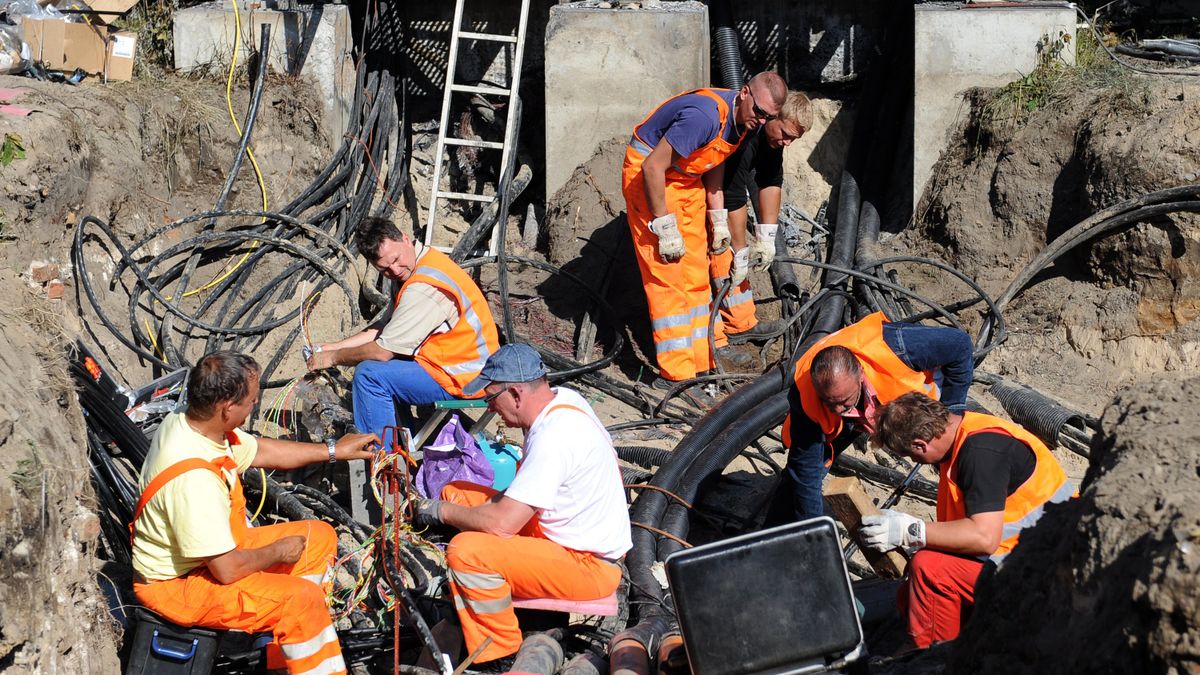 Berlin Power Grid Attack: Impacts on Residents and Capitalism image dbdb05e3 524a 476d a579 20e75cf6a65e.png