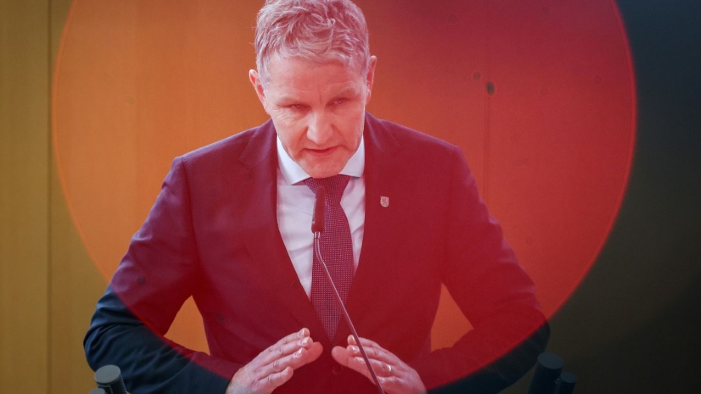 Home image 1ed58d43 eeda 45de a479 11bf4252f49f.png