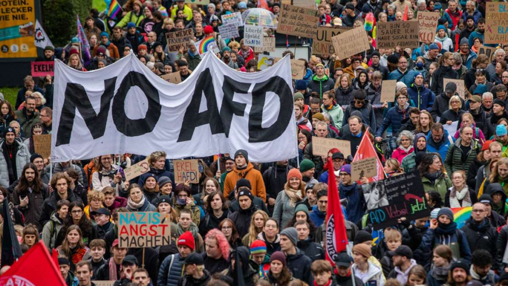 Proteste gegen AfD: So wächst der Widerstand in Dortmund und Düsseldorf image 1fceeb9e f0e4 439c aad8 807f9fe15248.png