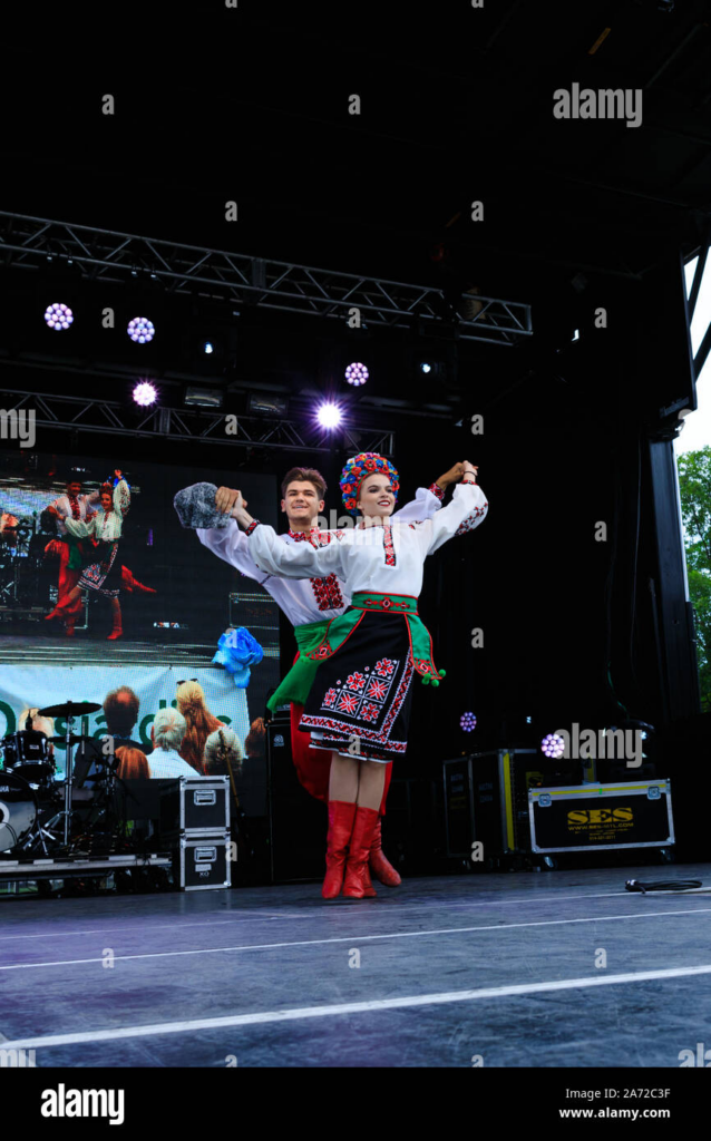 Ukrainische Jugend tanzt: Gesang des Lebens im Krieg und Frost image 341bb711 3364 4ff2 acc2 d5d474d87551.png