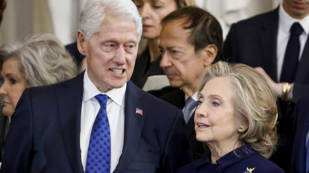 Clinton Aussage vor Epstein-Ausschuss: Was steckt wirklich dahinter? image 42068267 f7f6 48b5 9882 74dd9c927855.png