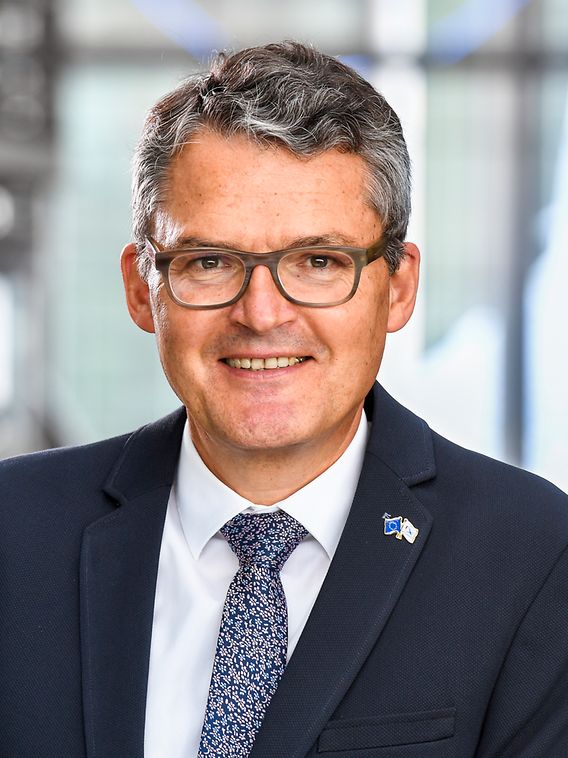 image e5cf3700 19b5 4def 8c57 3e6205e5ae67.png