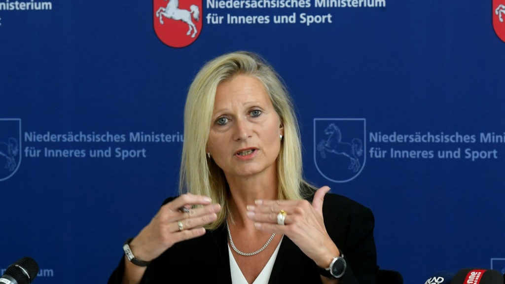 AfD Überwachung Niedersachsen: Ein Schritt in die rechte Ecke? image fccc052e 6ee1 442d 874e 1ffe6aed5edf.png