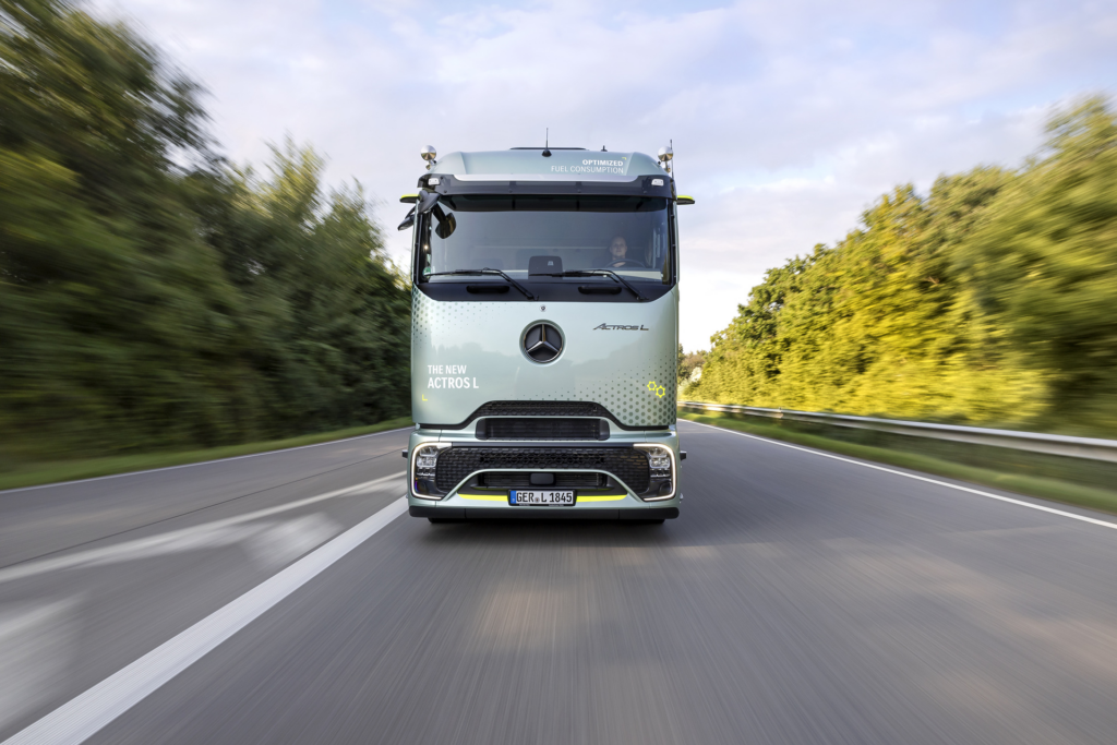 Daimler Truck: Yvonne Bettkober wird neue Personalvorständin image 238cd2fb 7161 4e51 bb6d bd4d116a7737.png