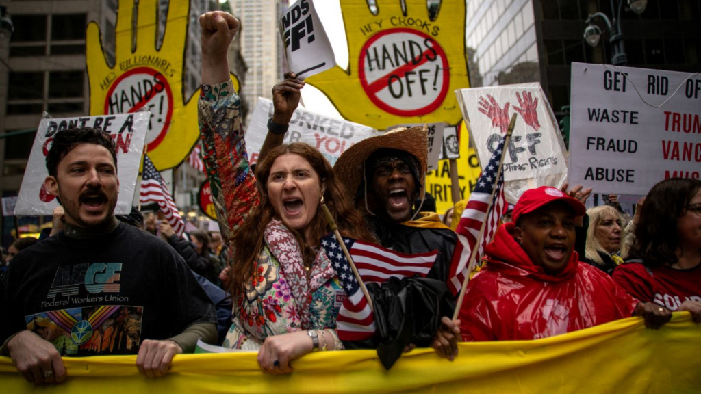 Karneval der Demokratie: Erlebt die Kreativität gegen Trump-Proteste image 7fa70955 7f7f 457d a2bc c6bf7e7bc41b.png