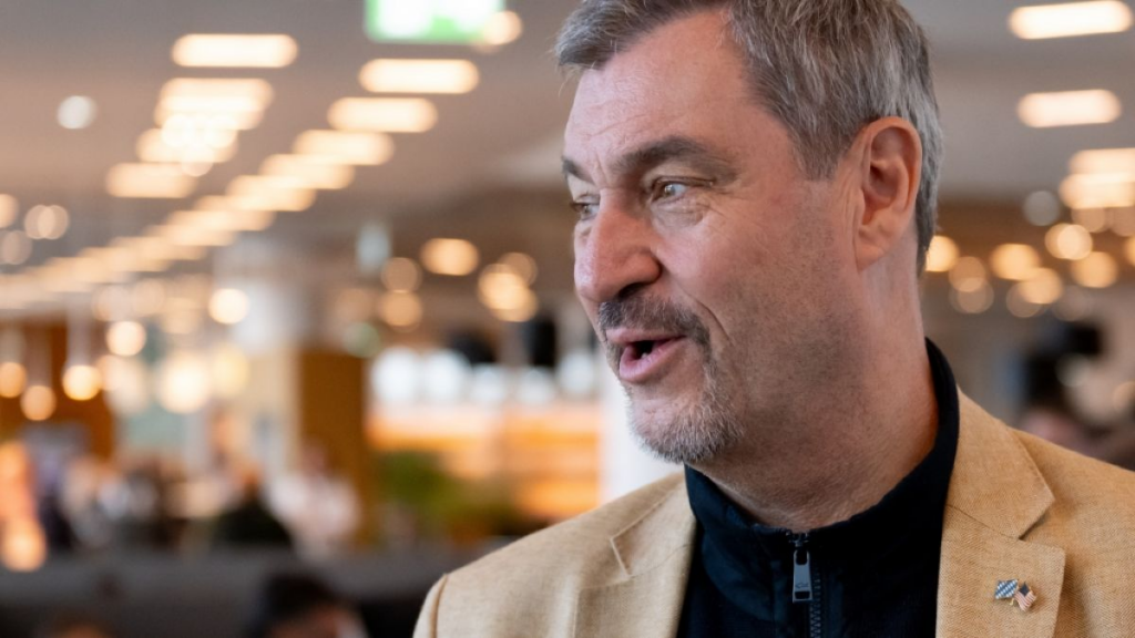 Markus Söder USA Reise: Was sie über seine Reformunwilligkeit verrät image 916c2071 88a8 4116 8bf9 1fb469773c8d.png