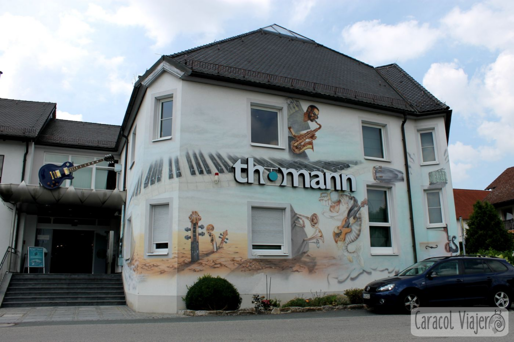 Thomann Musikgeschäft: Einblick in das größte Musikgeschäft der Welt image 9f0f753a 752d 4b2a 96b4 95c35cf9dcad.png