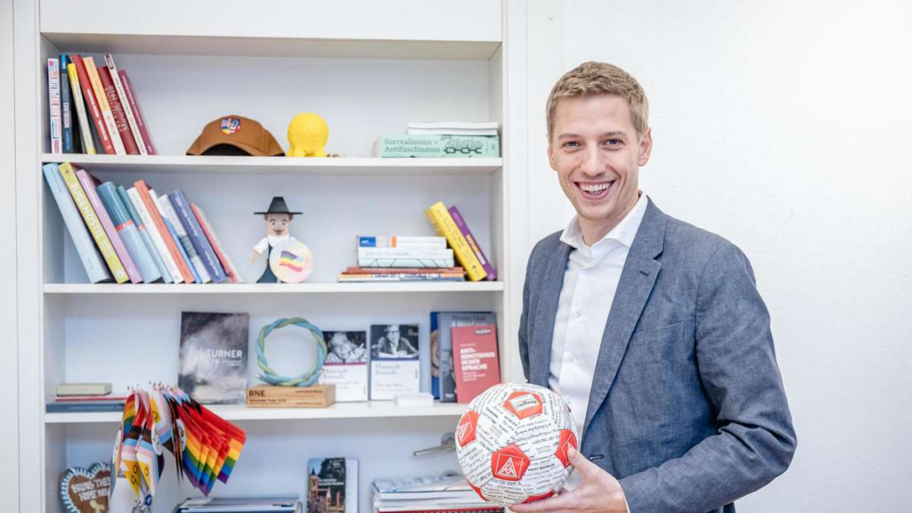 image a91240c3 7c3a 4a1e a186 9894194a9617.png