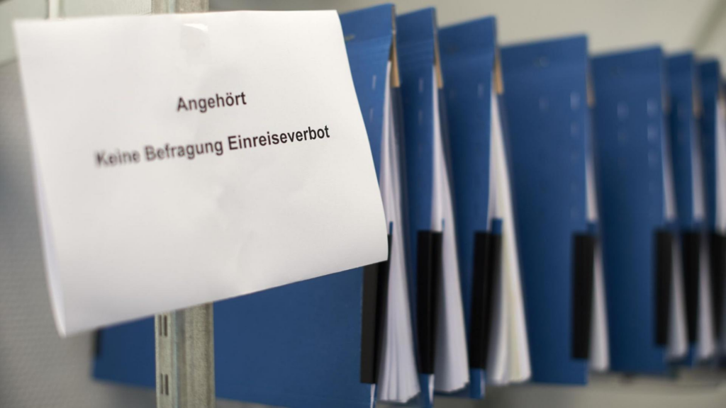 Asylanträge Klagen Deutschland: Drastischer Anstieg und Justizkrise image f391c302 4fc8 4e43 8281 00310a5db85c.png